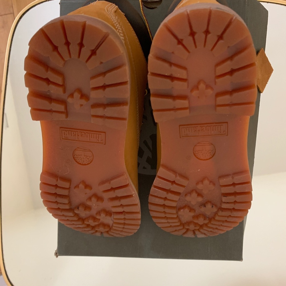 Timberland Boots - Picture 5 of 5